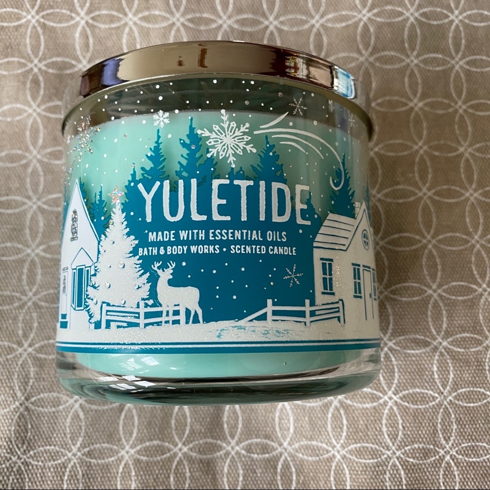 Bath & Body Works Yuletide Candle